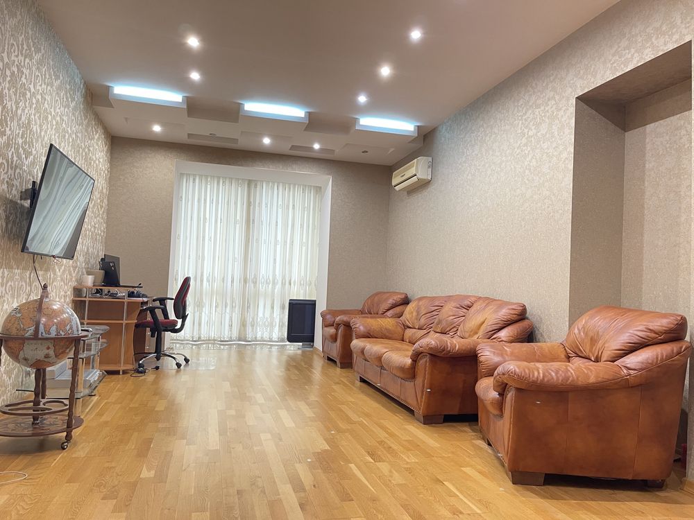 Квартира на Сагайдачного (Лідерсовський) бульвар