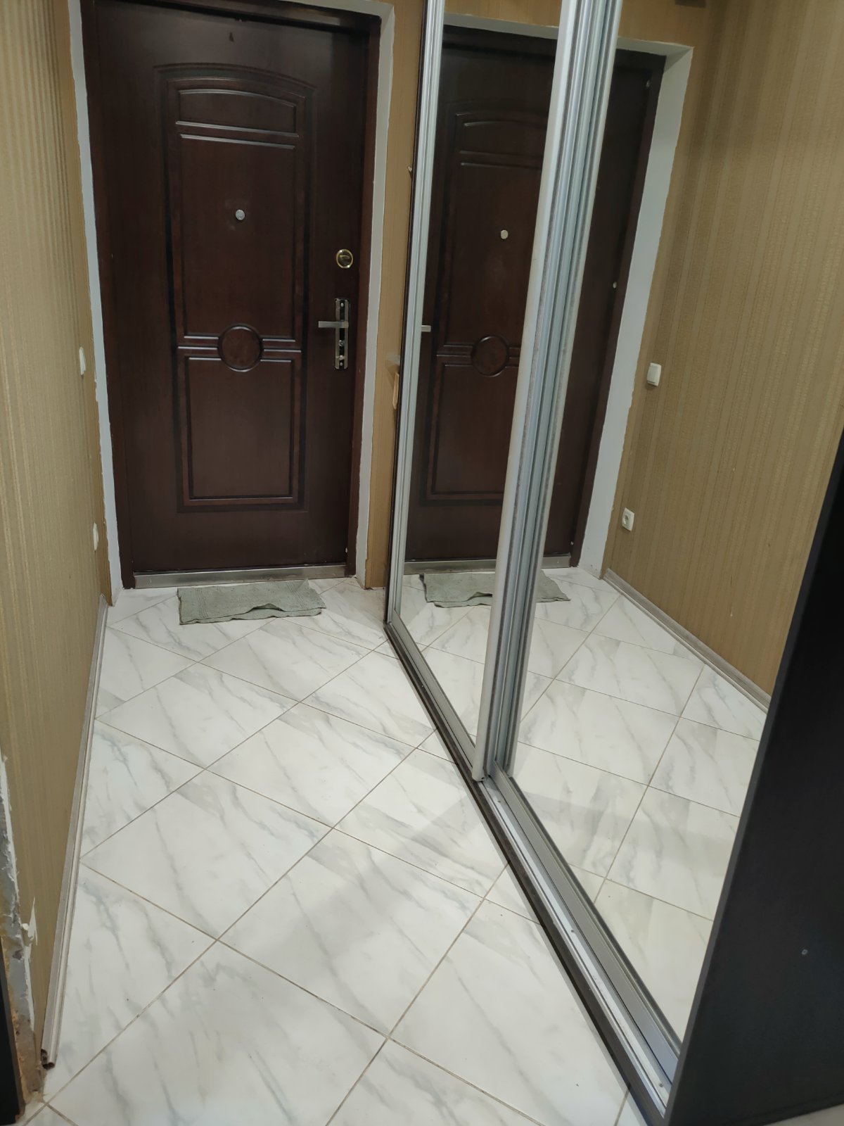 Предлагается к продаже 2-х комнатная квартира