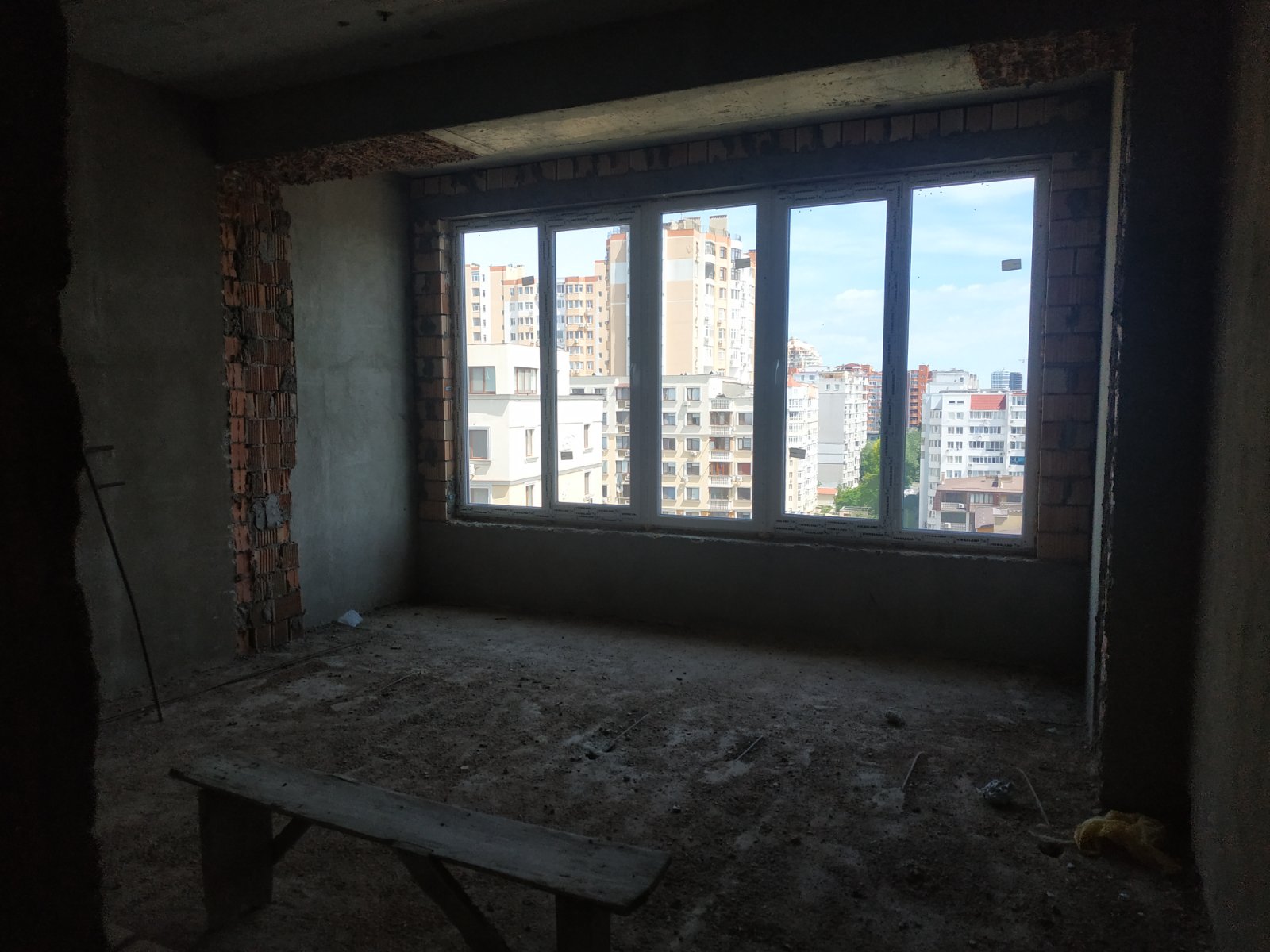 Двохрівнева квартира на Зоопарковій