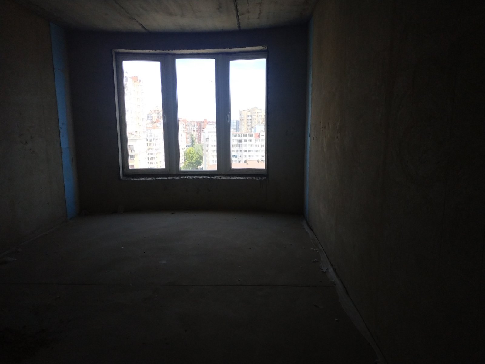 Двохрівнева квартира на Зоопарковій