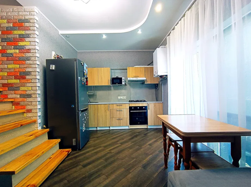 Квартира на Коминтерна ул.