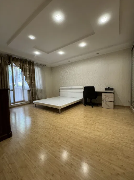 Квартира на Колонтаївська вул.