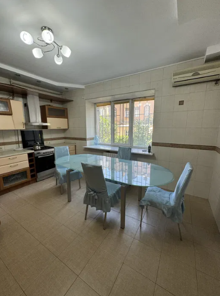 Квартира на Колонтаївська вул.