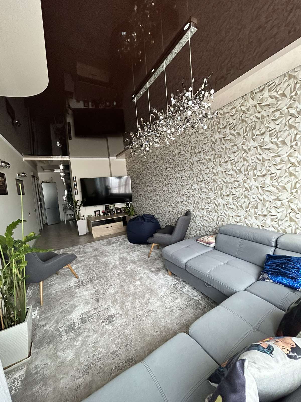 квартира на пр Глушко ул.