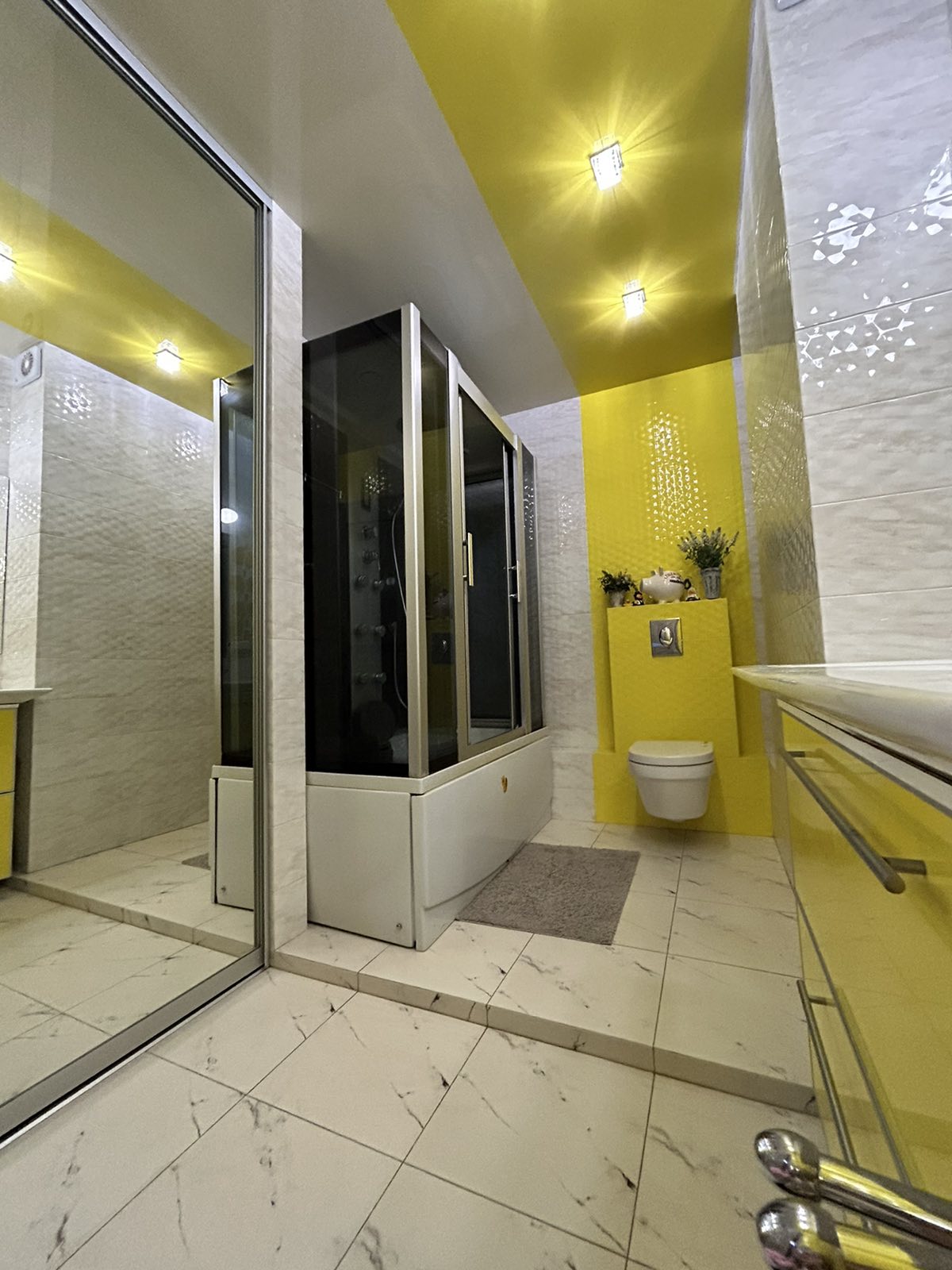 квартира на пр Глушко ул.