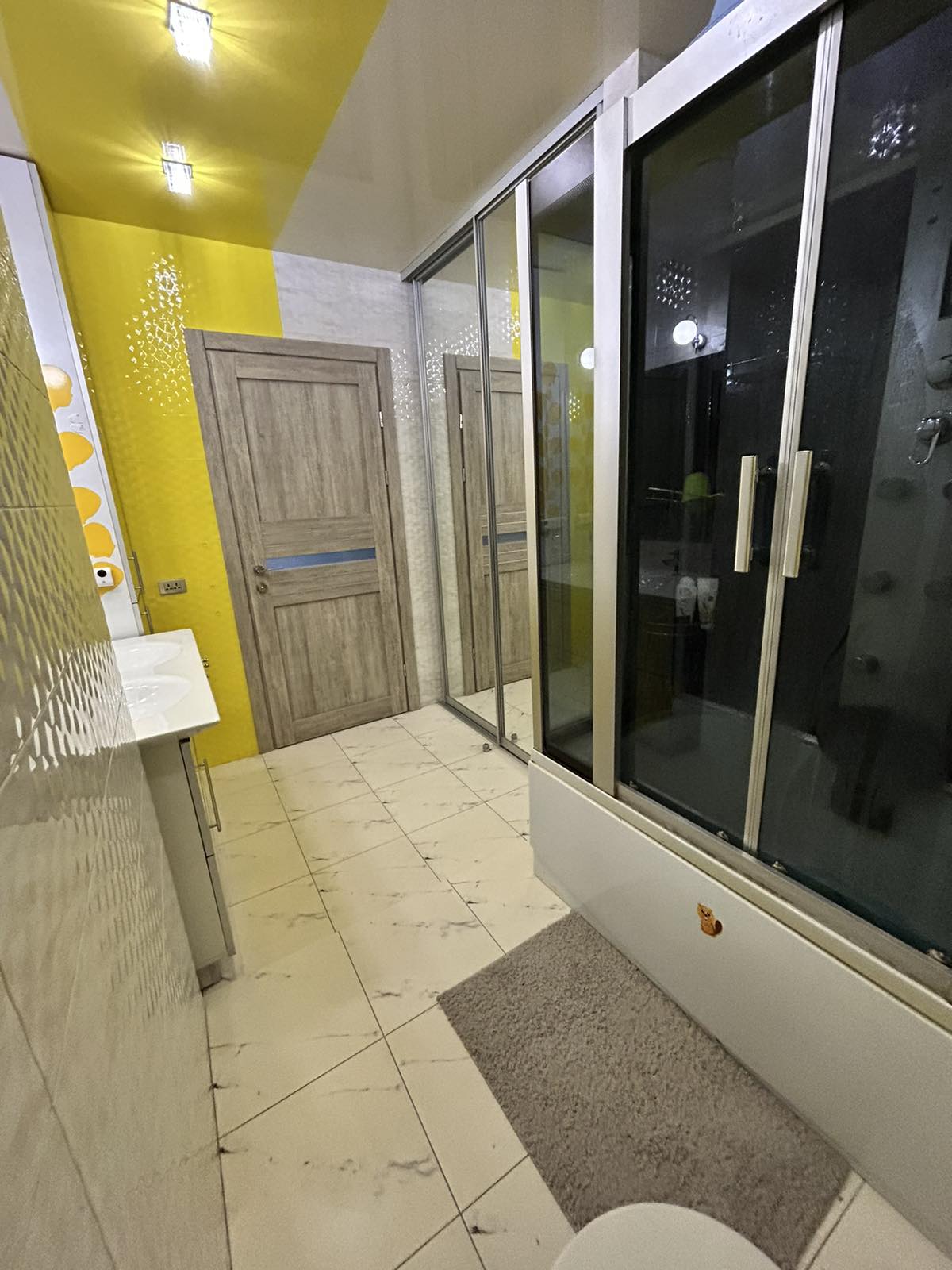 квартира на пр Глушко ул.