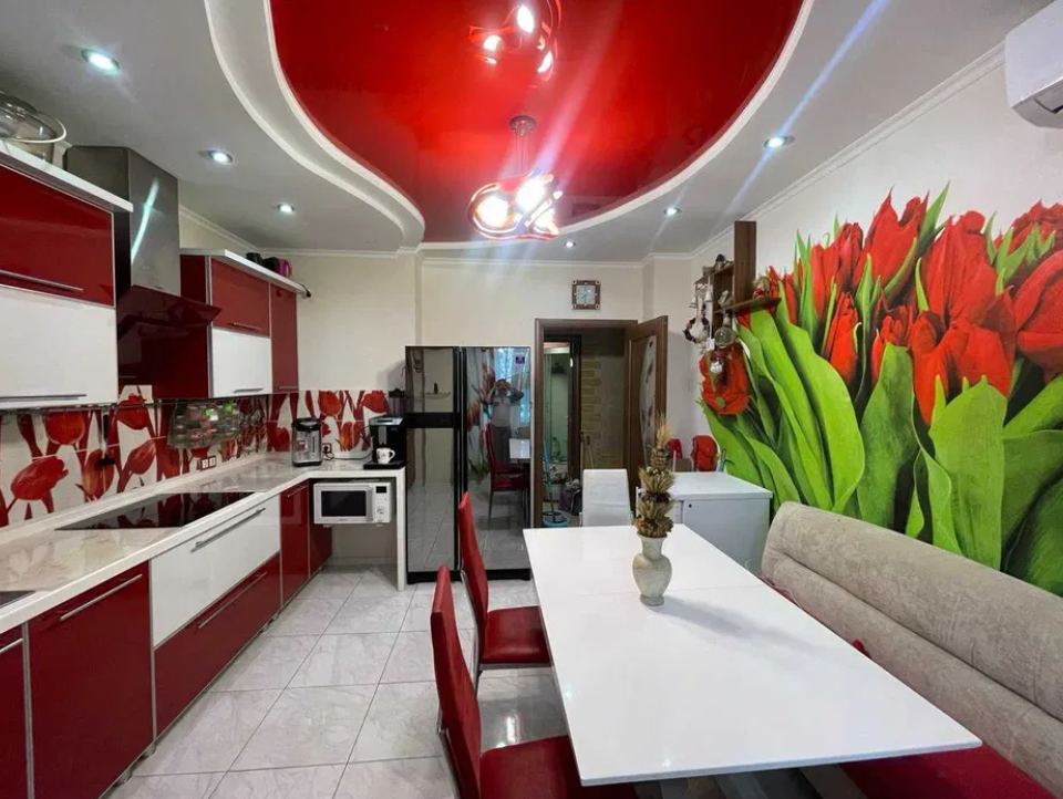 Квартира на Генерала Цветаева ул.