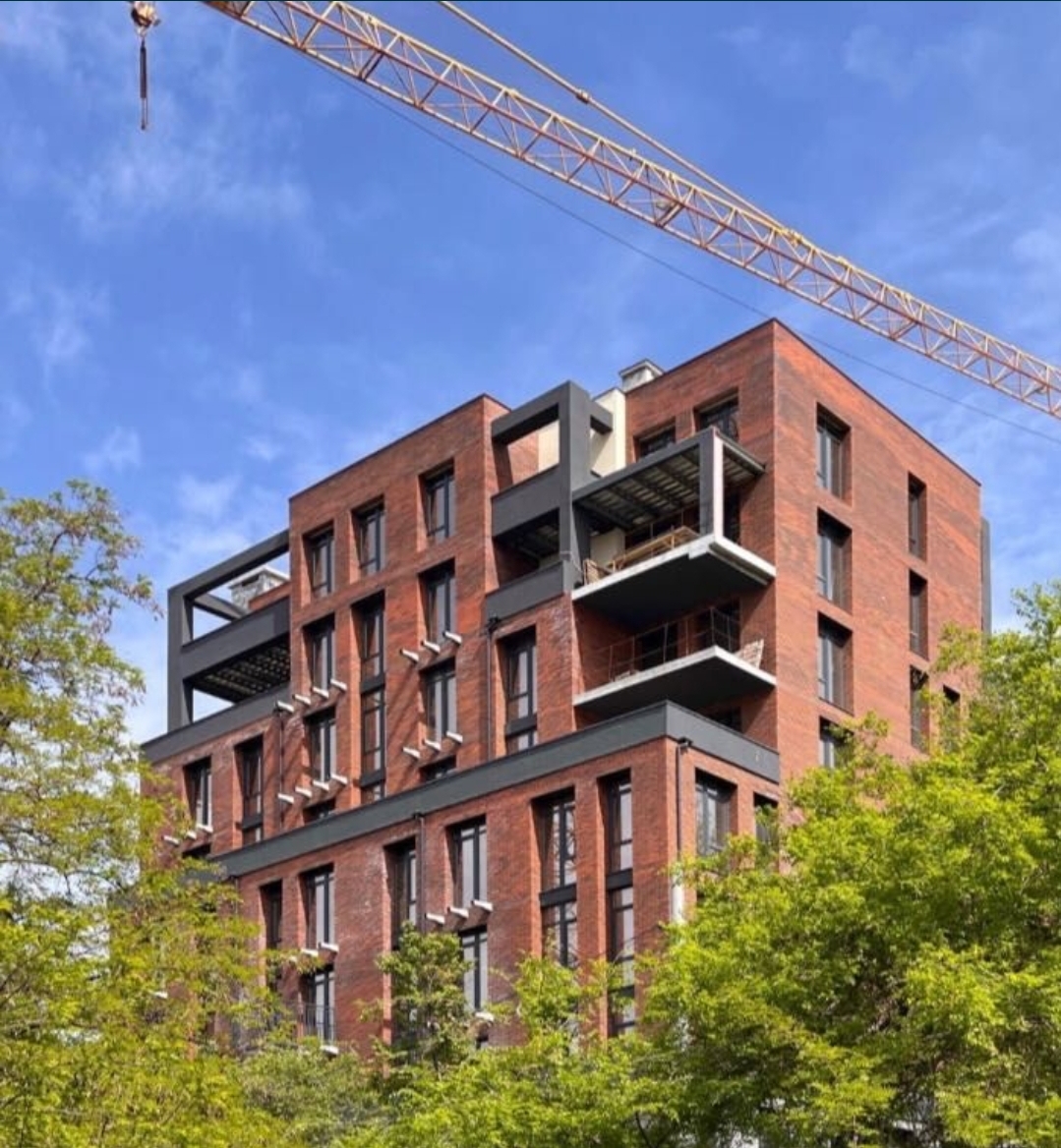 Квартира на Літературна вул.