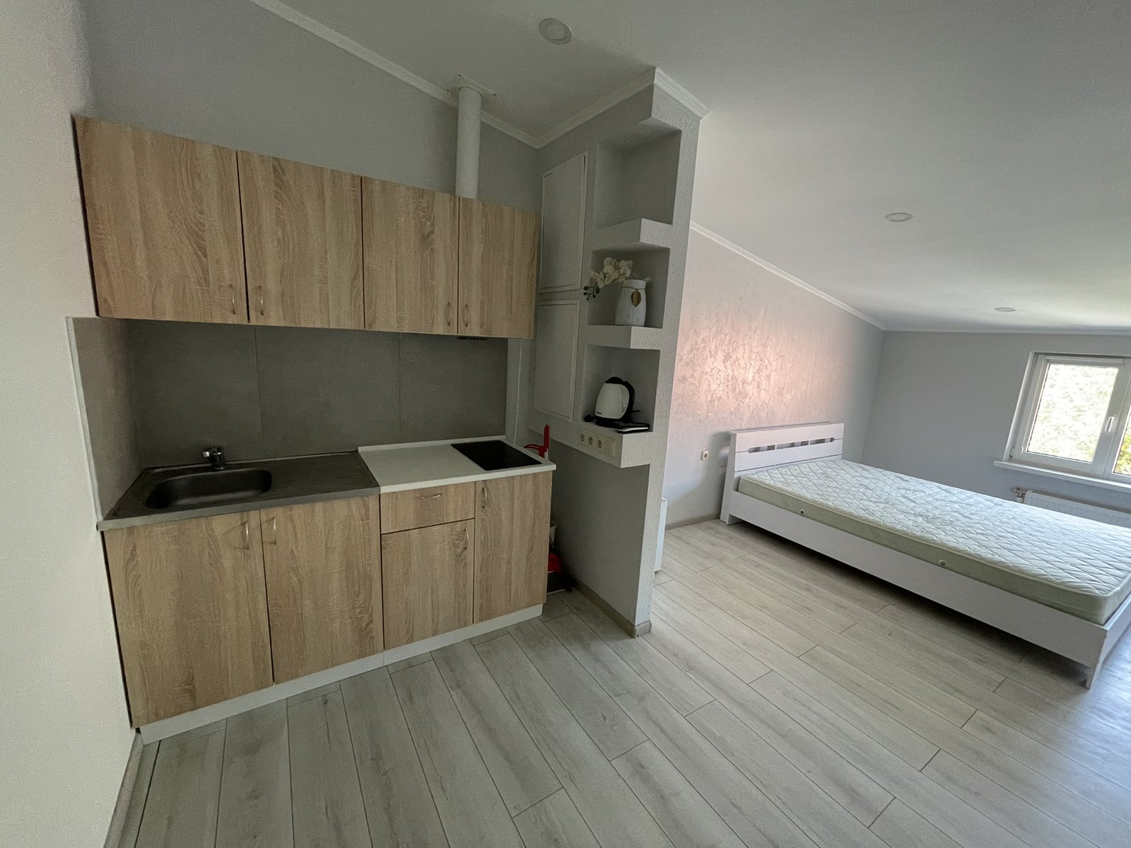 Студійна квартира на Грецькій вул.