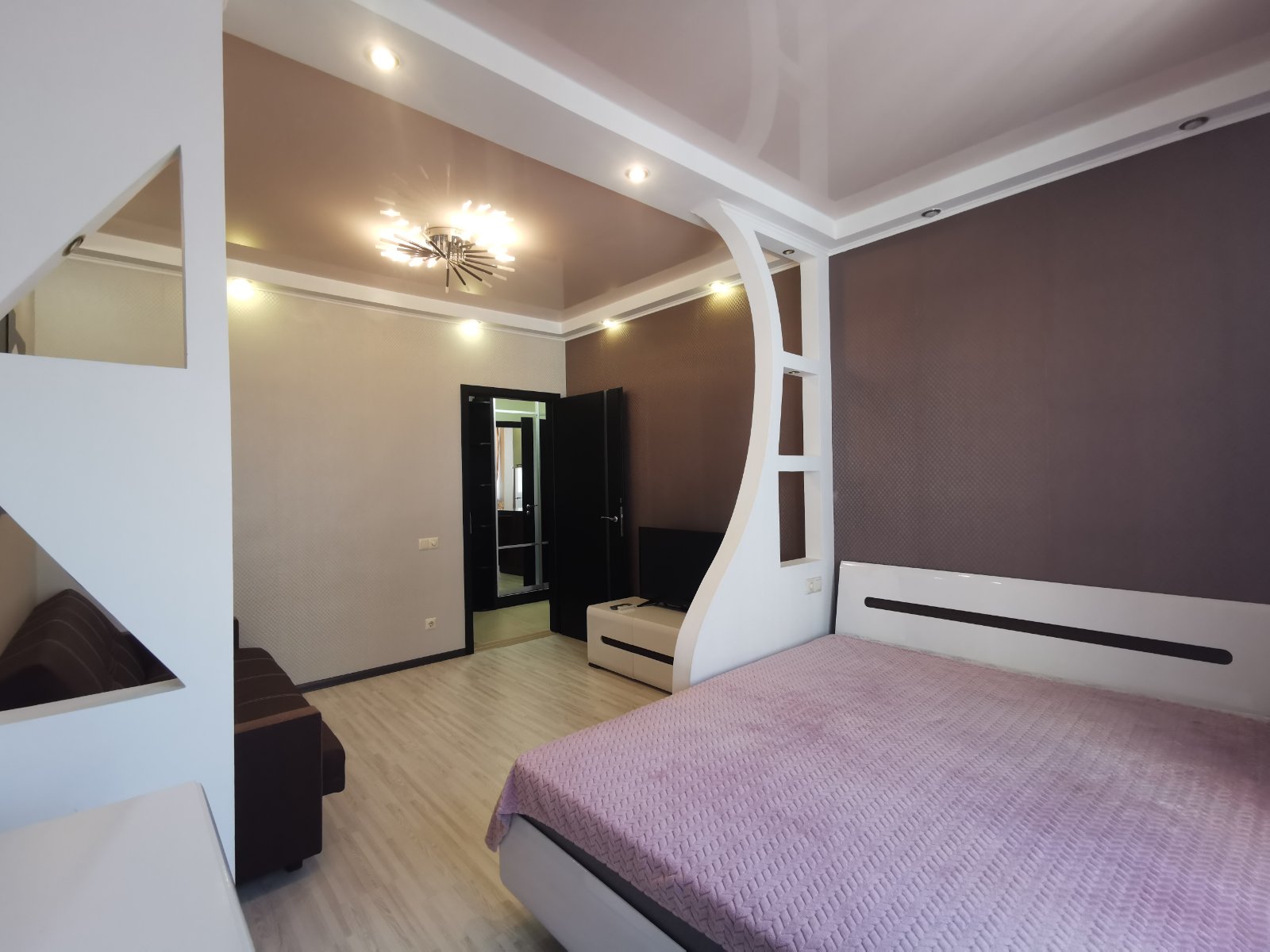 Квартира на Небесної Сотні вул.