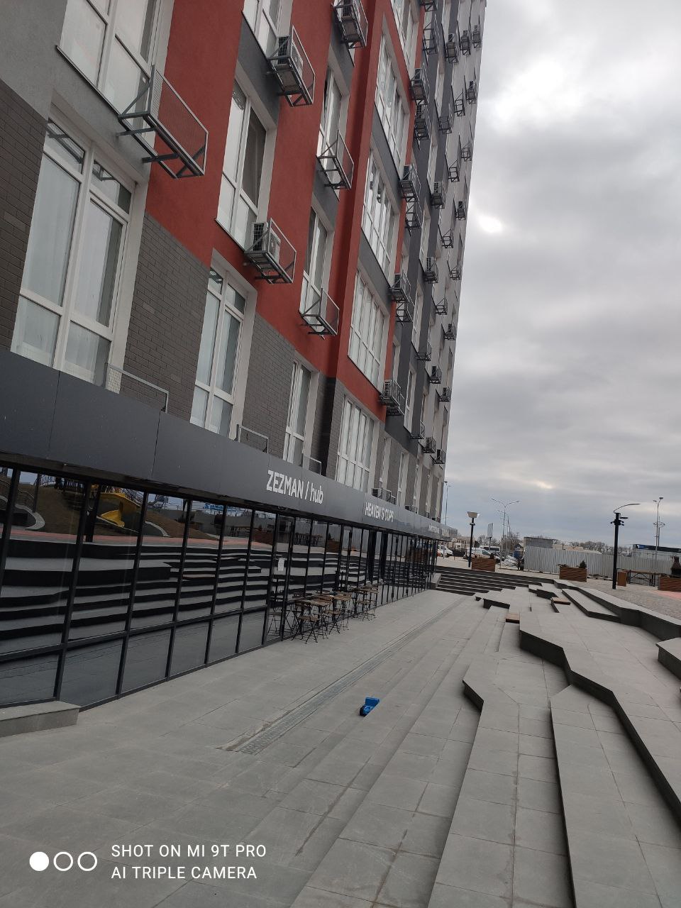 Продам квартиру на вул. Спрейса