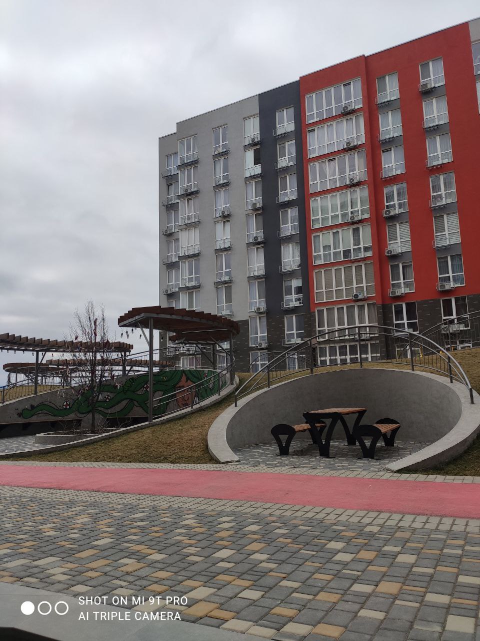 Продам квартиру на вул. Спрейса