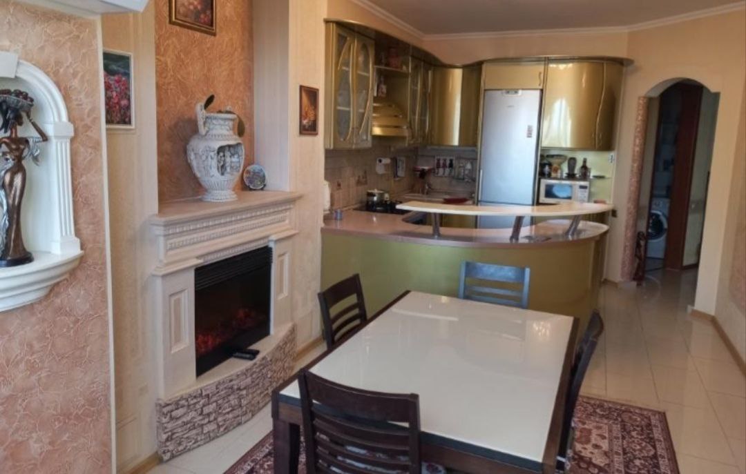 У продажі 2х кімнатна квартира на вул.Сонячній