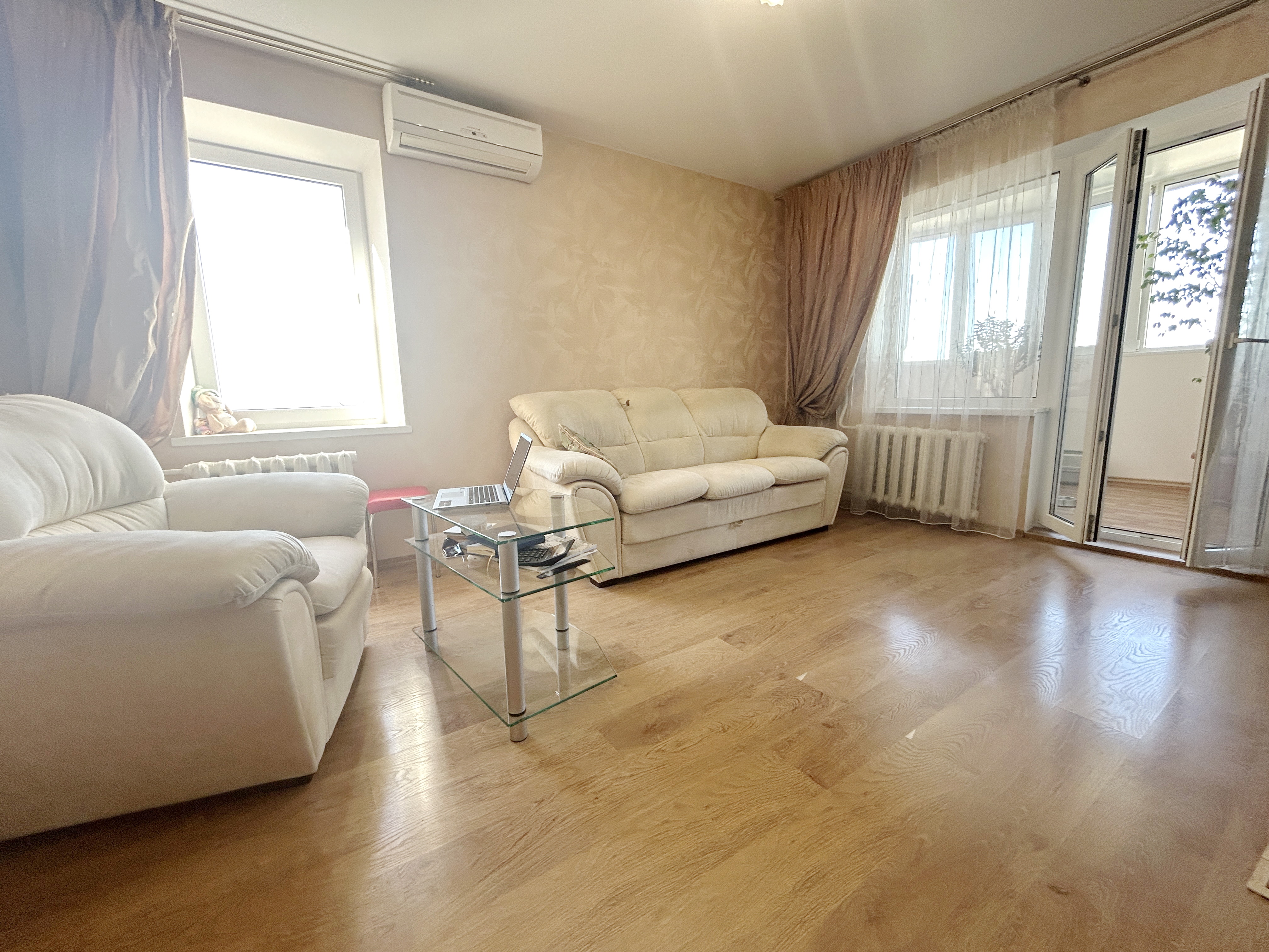 Квартира на Князя Я.Мудрого (Академіка Глушко) просп.