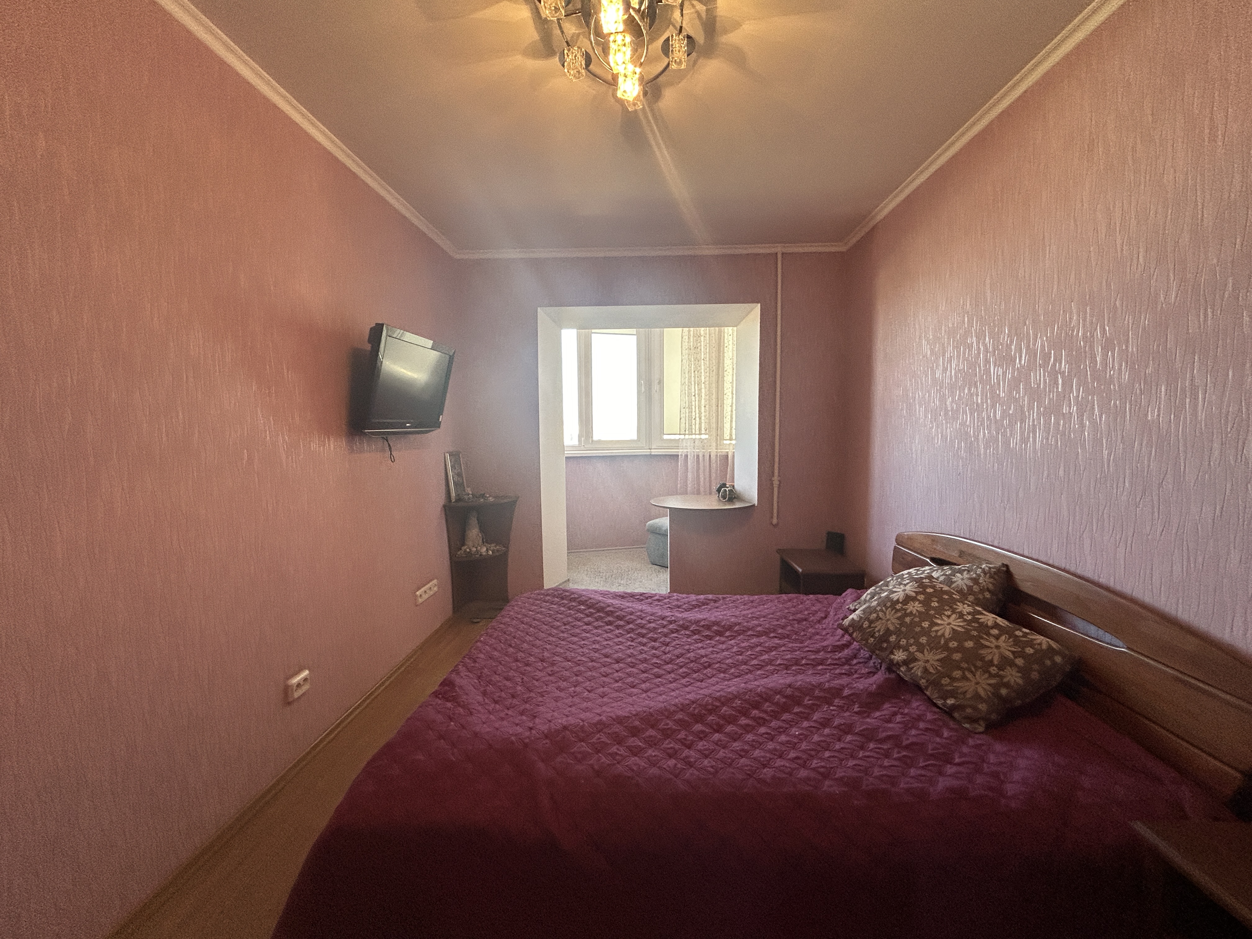 Квартира на Князя Я.Мудрого (Академіка Глушко) просп.