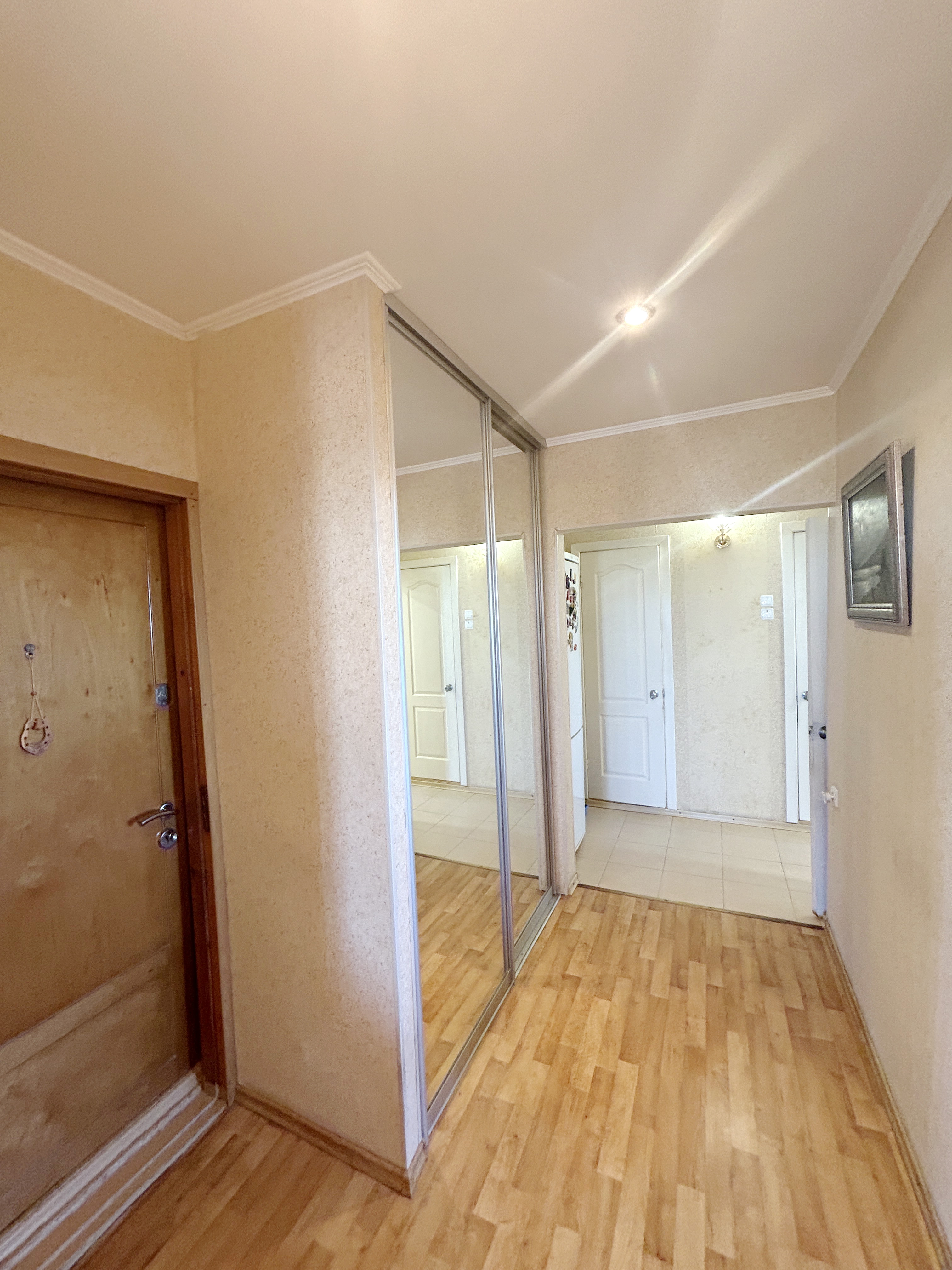 Квартира на Князя Я.Мудрого (Академіка Глушко) просп.