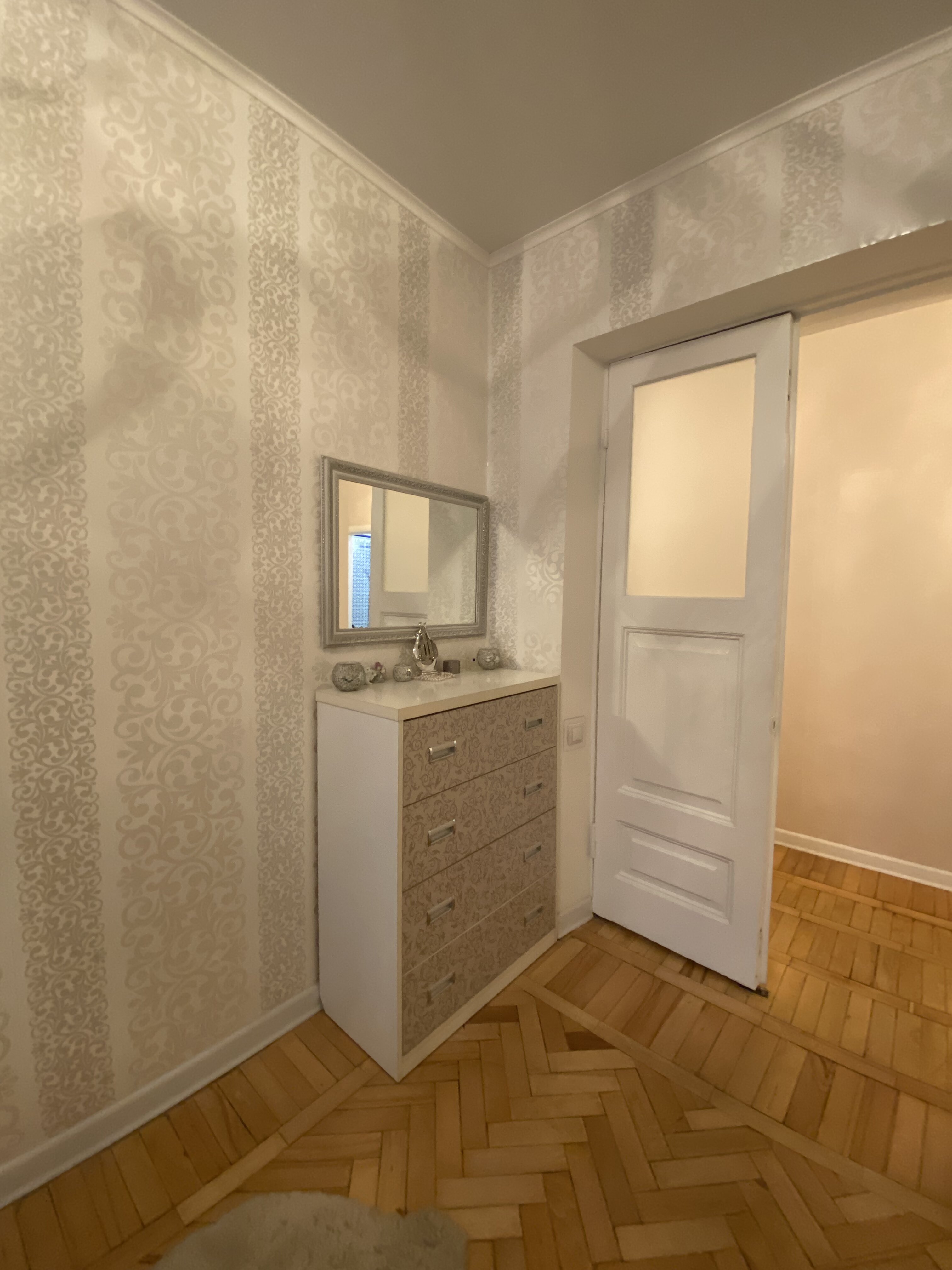 Квартира на Пастера вул.