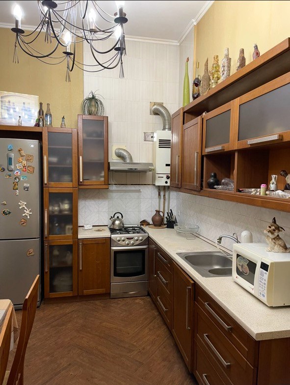 Продаємо 5-к квартиру на вул. Новосельського