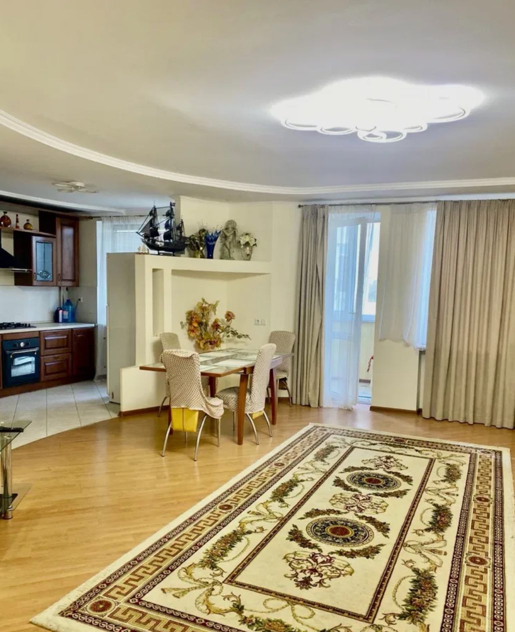 Квартира на Авдєєва-Чорноморського вул.