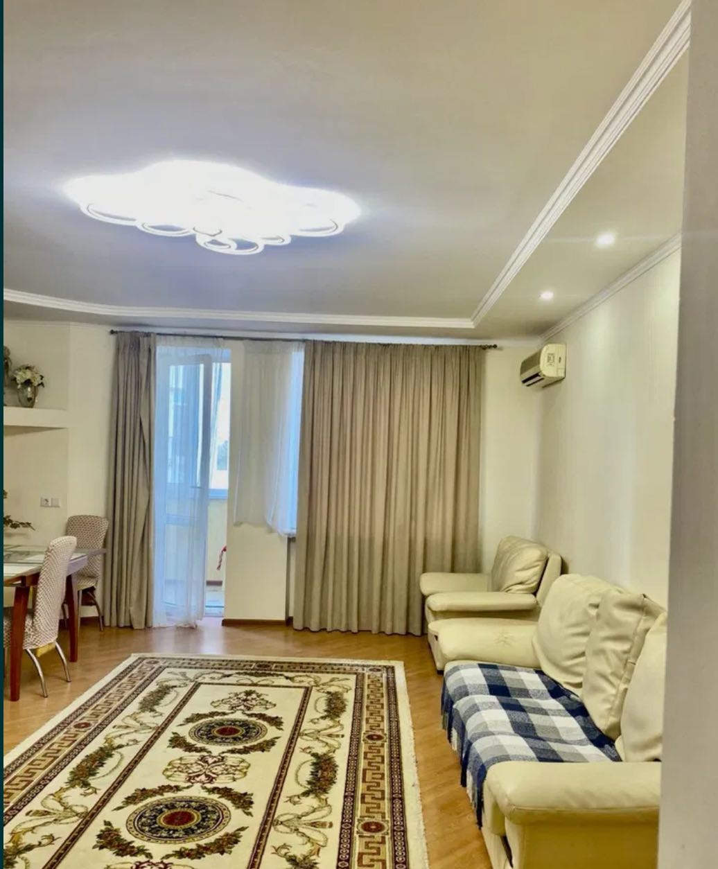 Квартира на Авдєєва-Чорноморського вул.