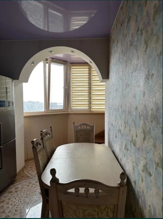 Квартира на Школьній вул