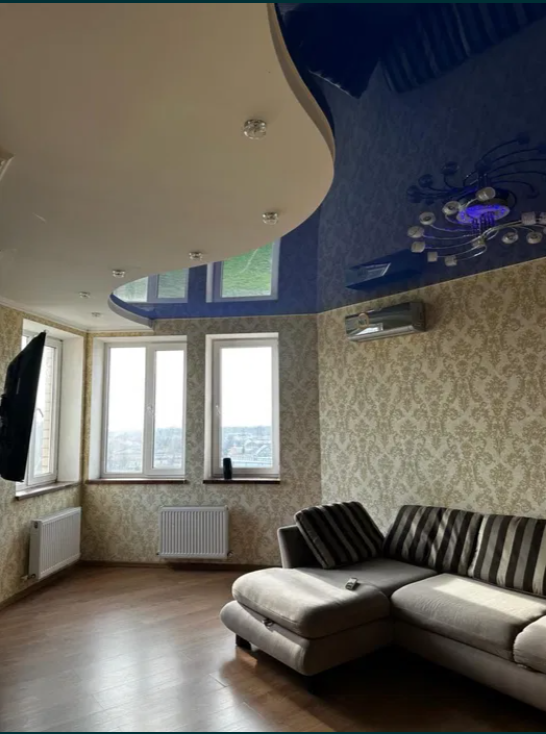 Квартира на Школьній вул