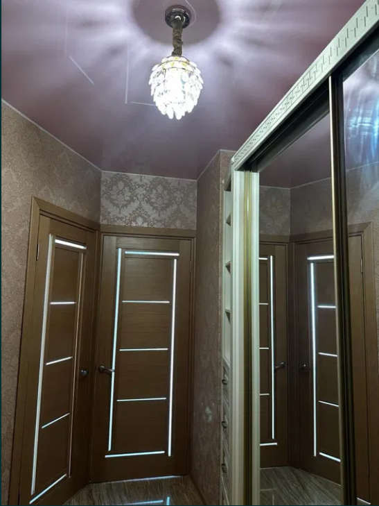 Квартира на Школьній вул