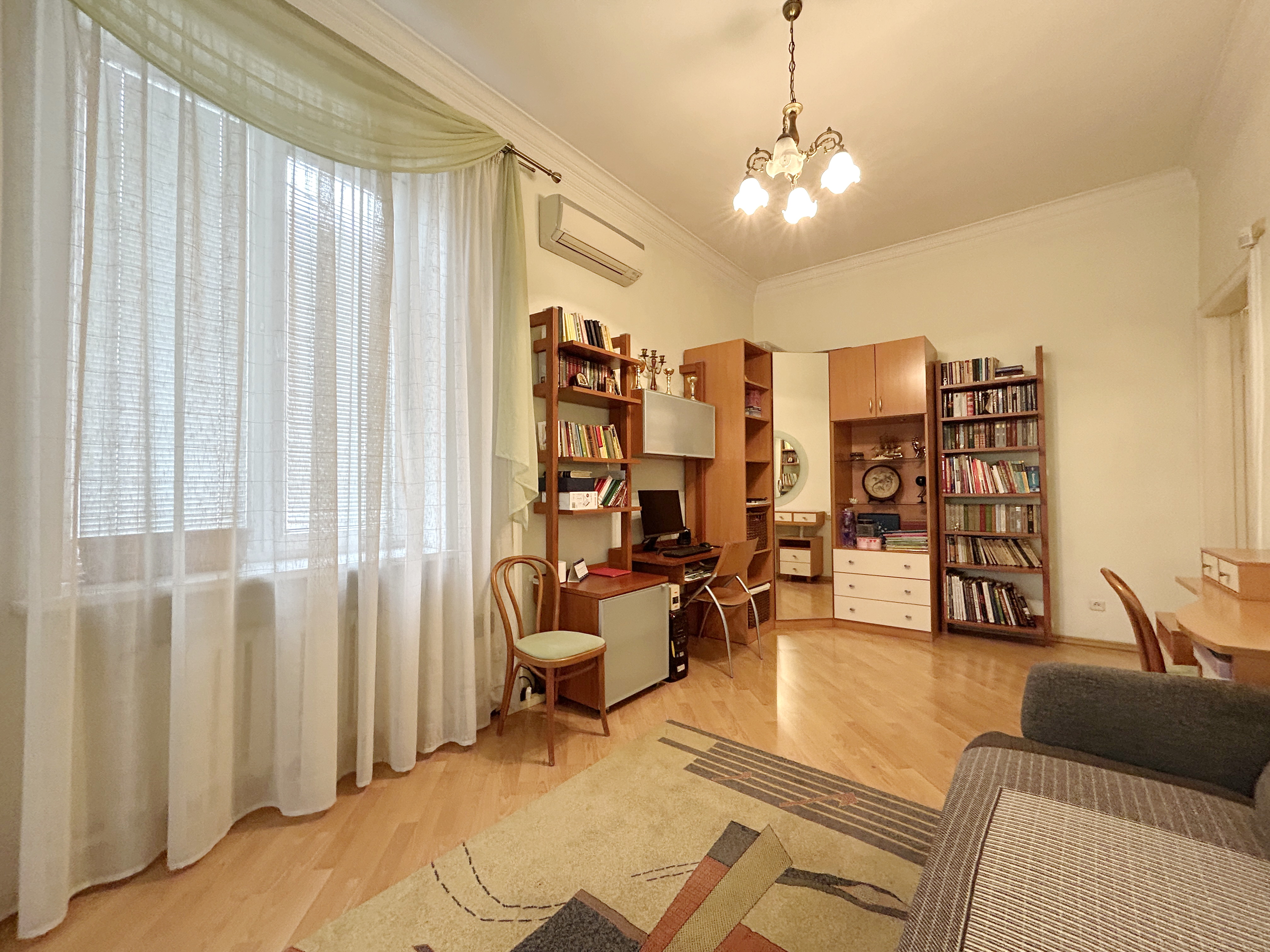 Квартира на Універсітетскій вул.