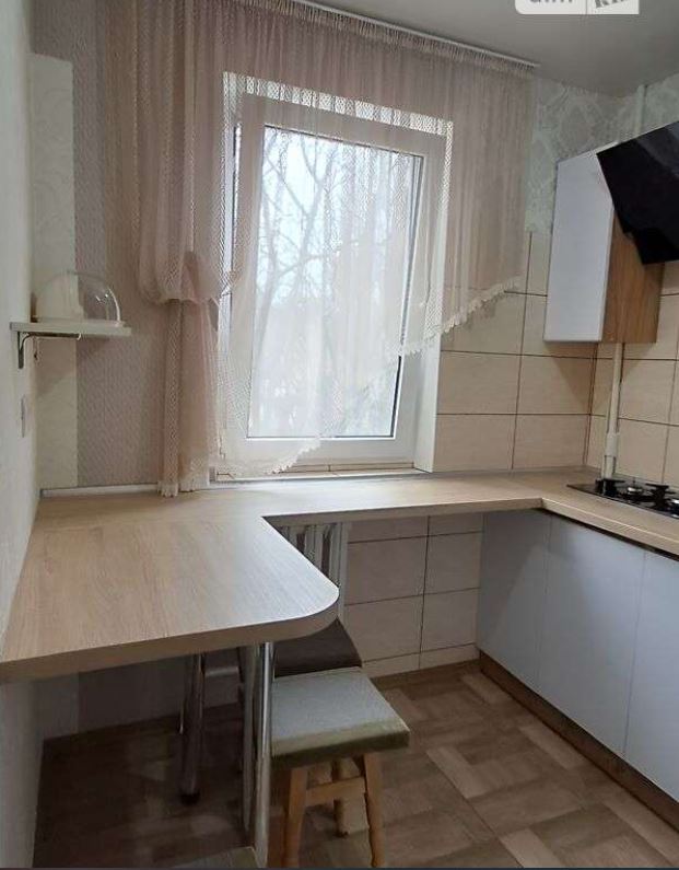 квартира на Небесній Сотні вул