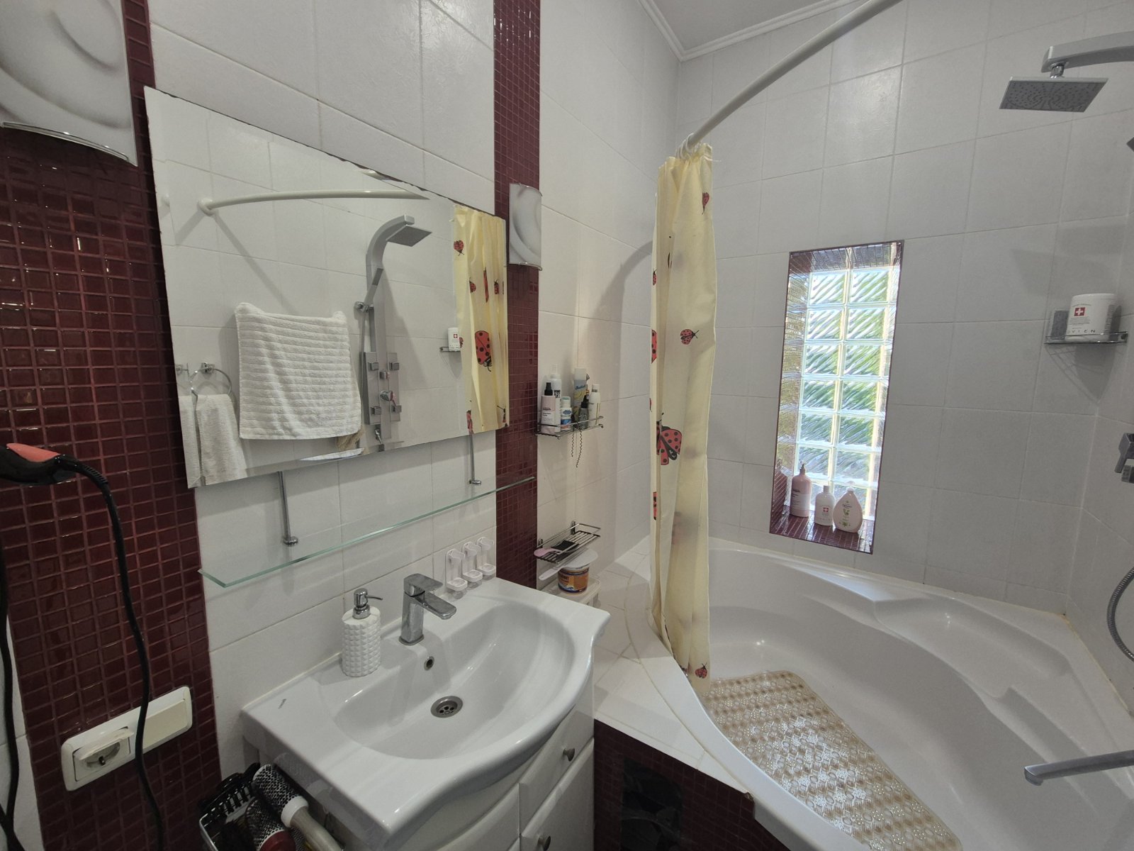 Двокімнатна квартира на Канатній вул.