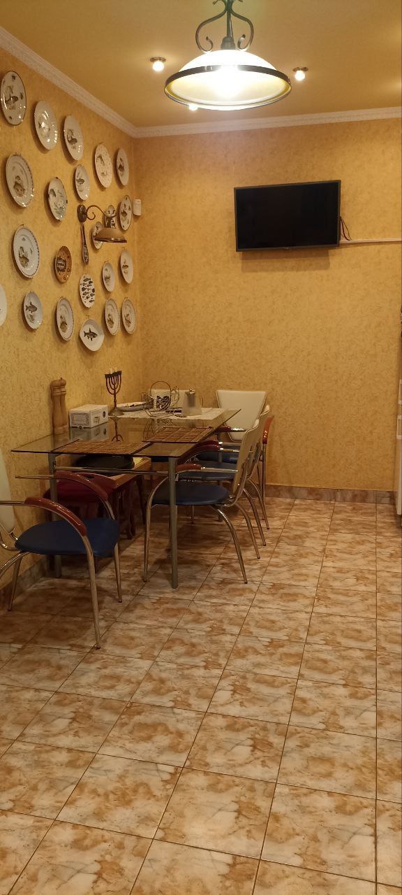 Квартира на Богдана Хмельницького вул.