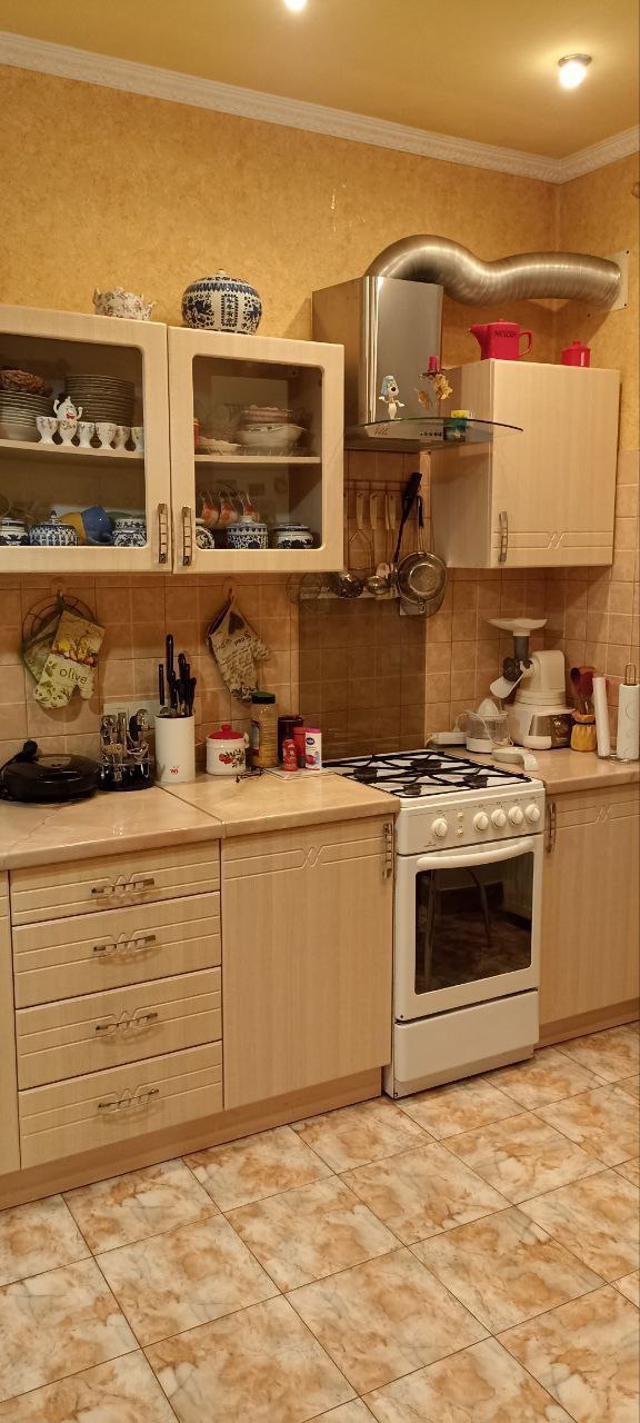 Квартира на Богдана Хмельницького вул.