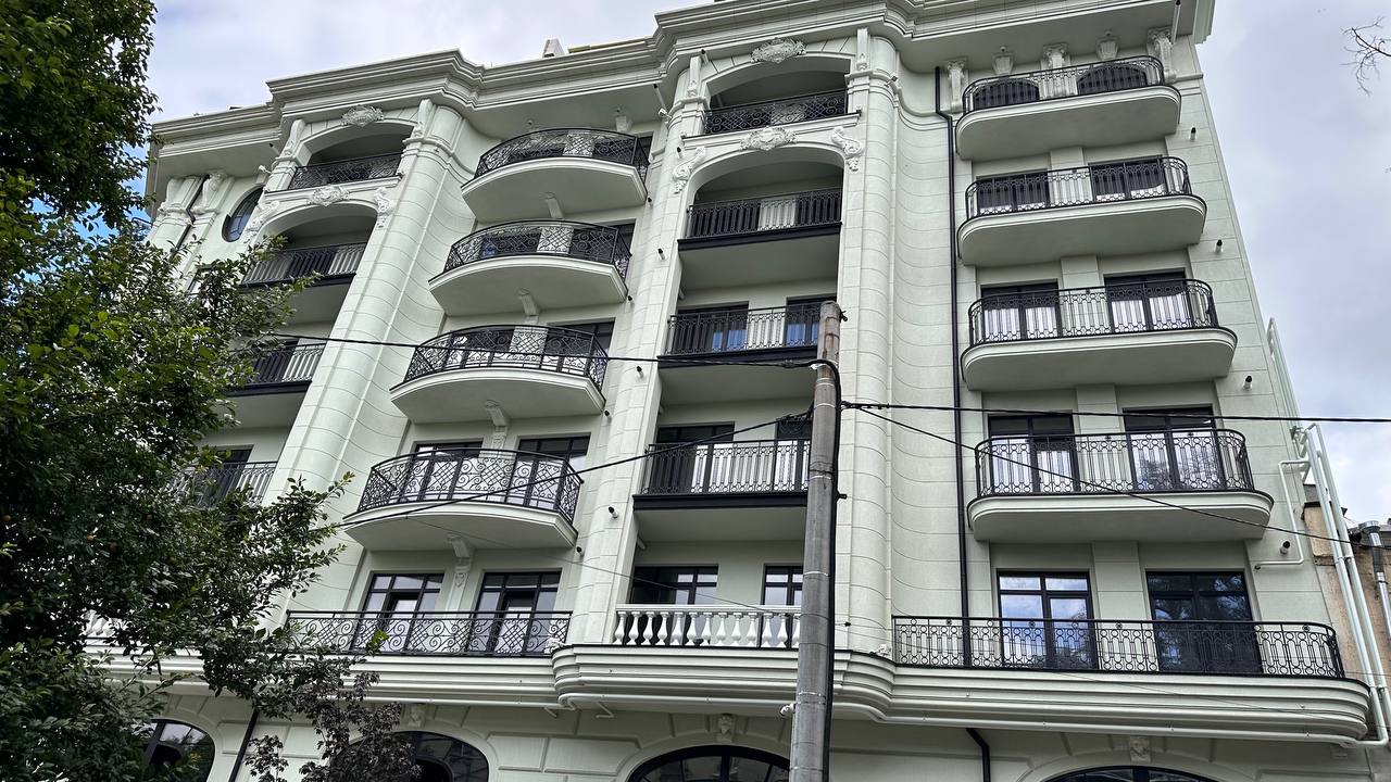 Продам 1 кімнатну квартиру на Гімназичній вул.