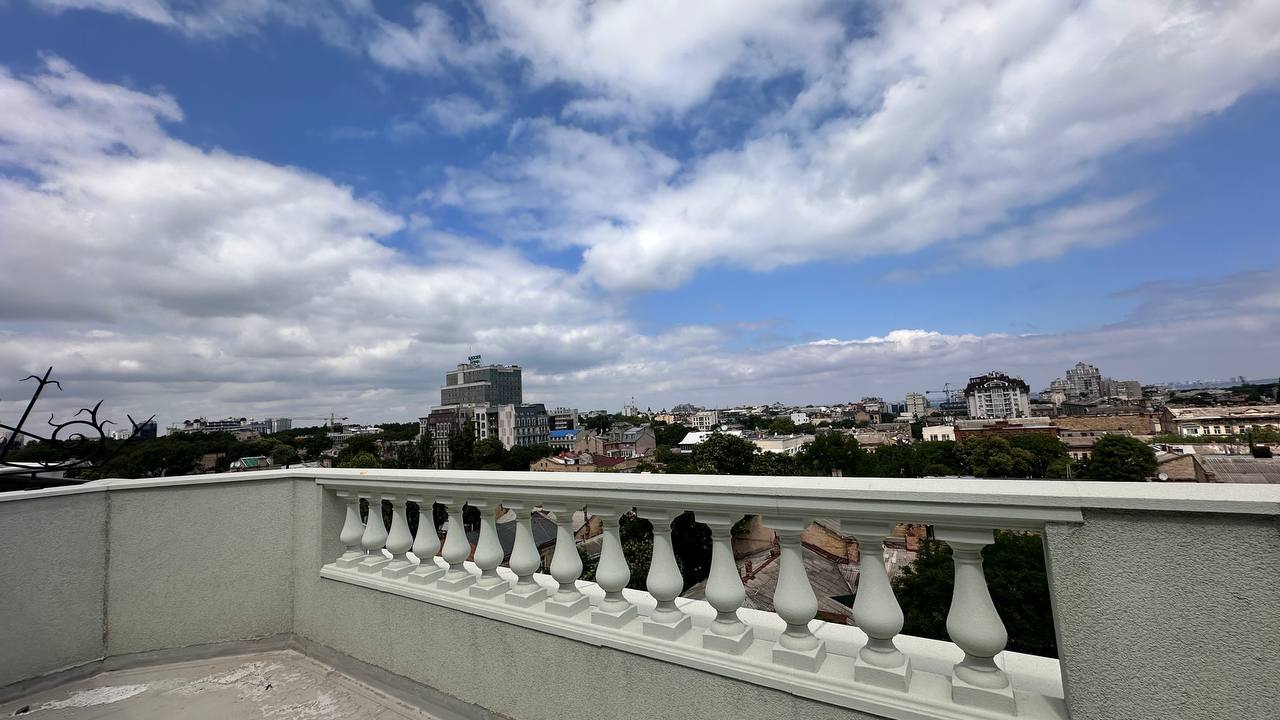 Продам 1 кімнатну квартиру на Гімназичній вул.