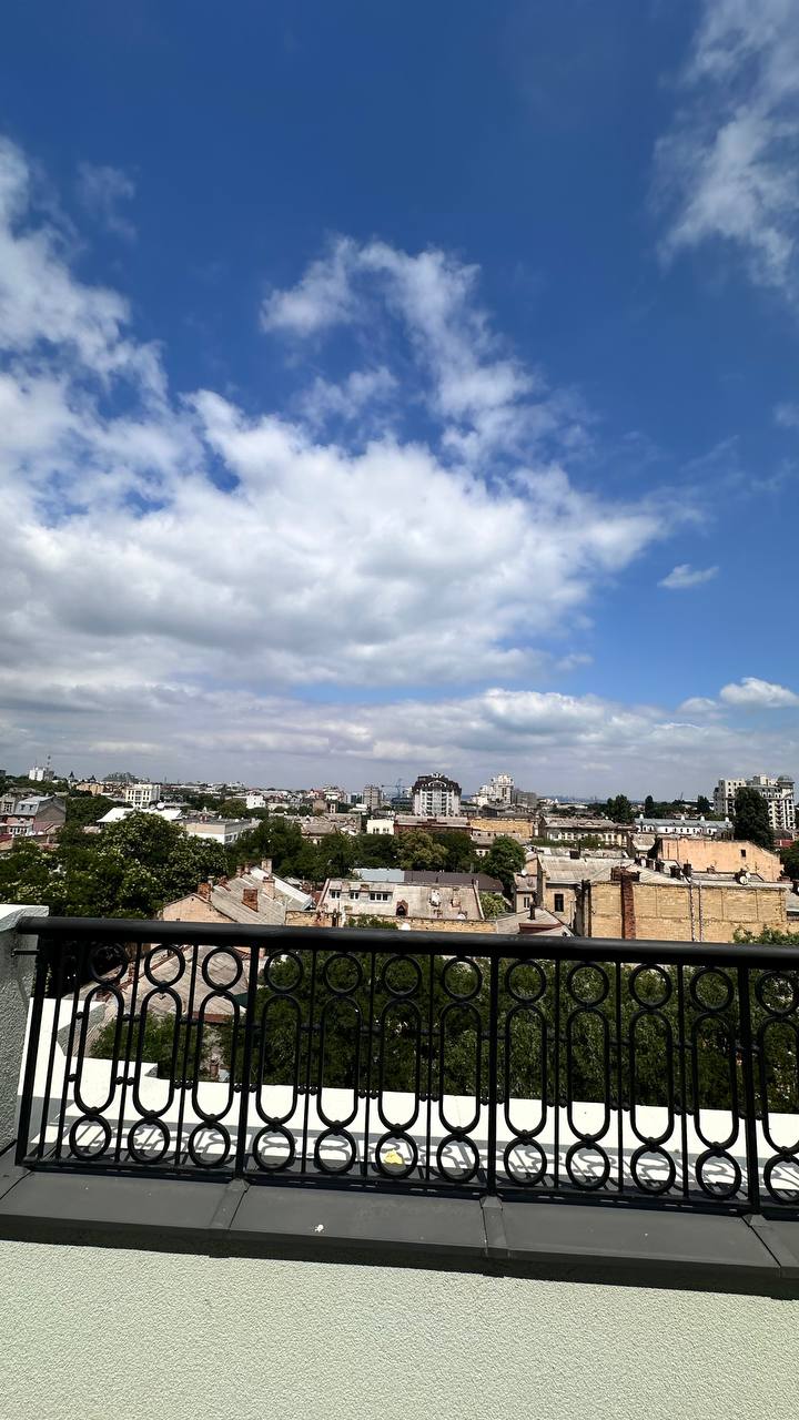 3-х кімнатна на Гімназичній вул.