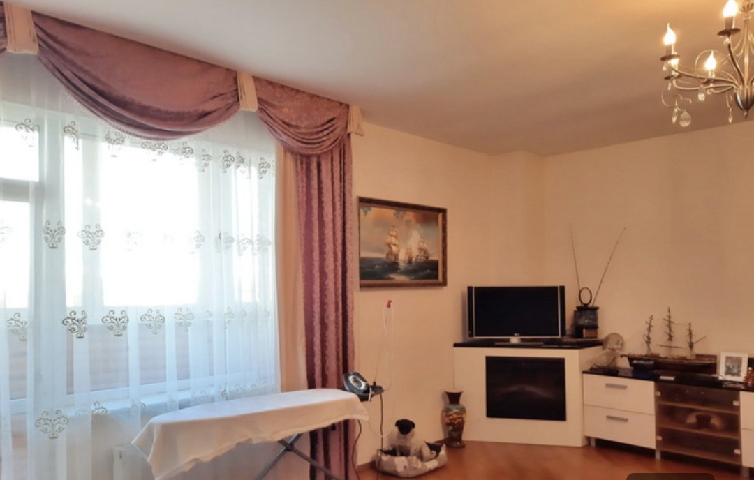 Двокімнатна квартира на Базарній вул.