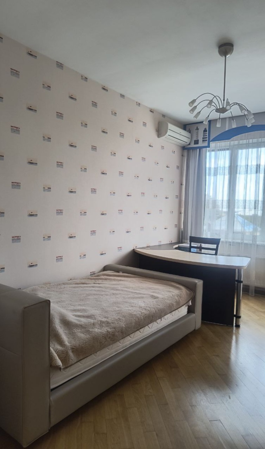 Двокімнатна квартира на Базарній вул.