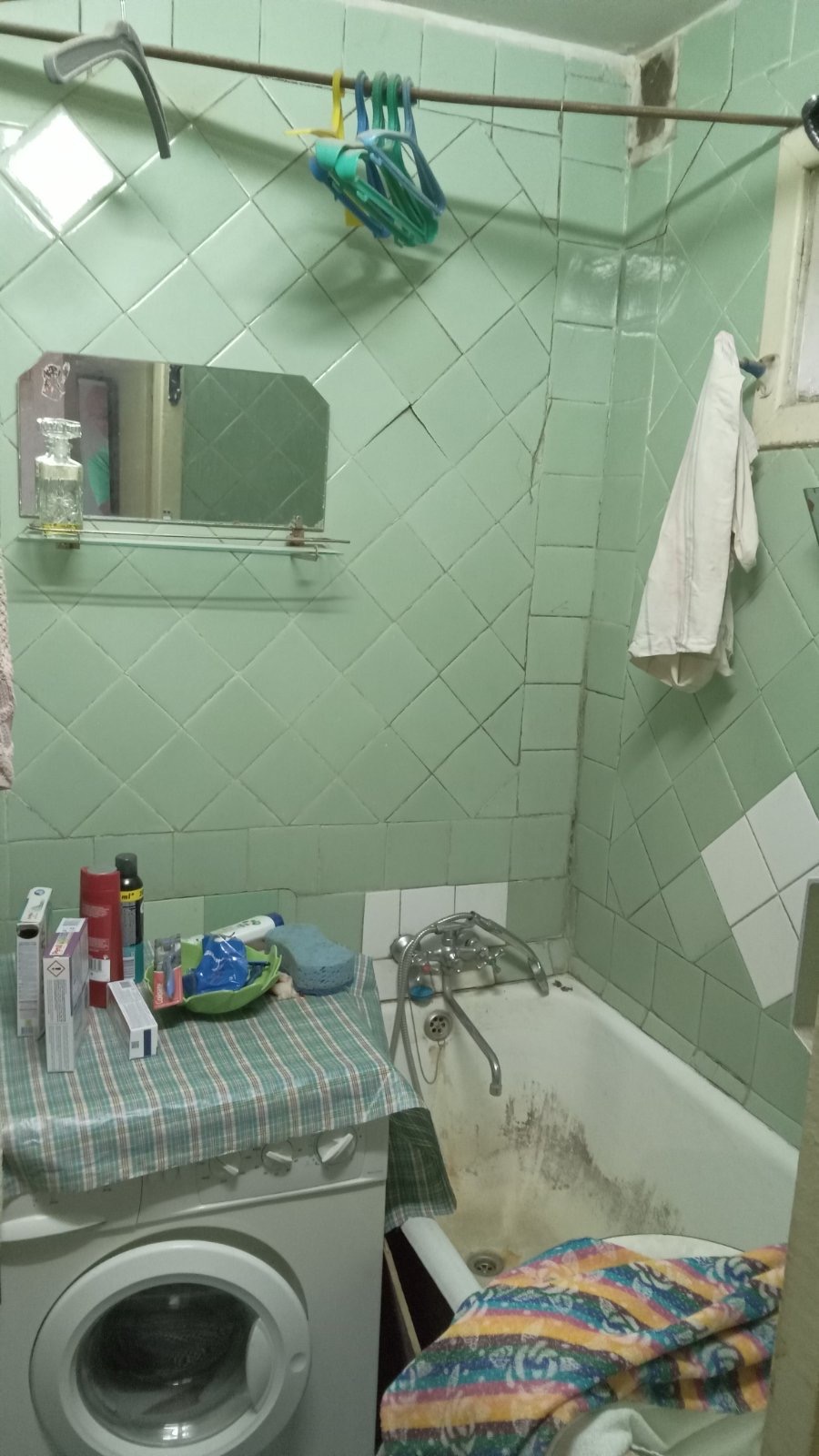 4-х кімнатна квартира  просп. Небесної Сотні