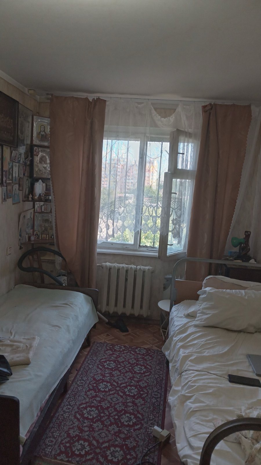 4-х кімнатна квартира  просп. Небесної Сотні