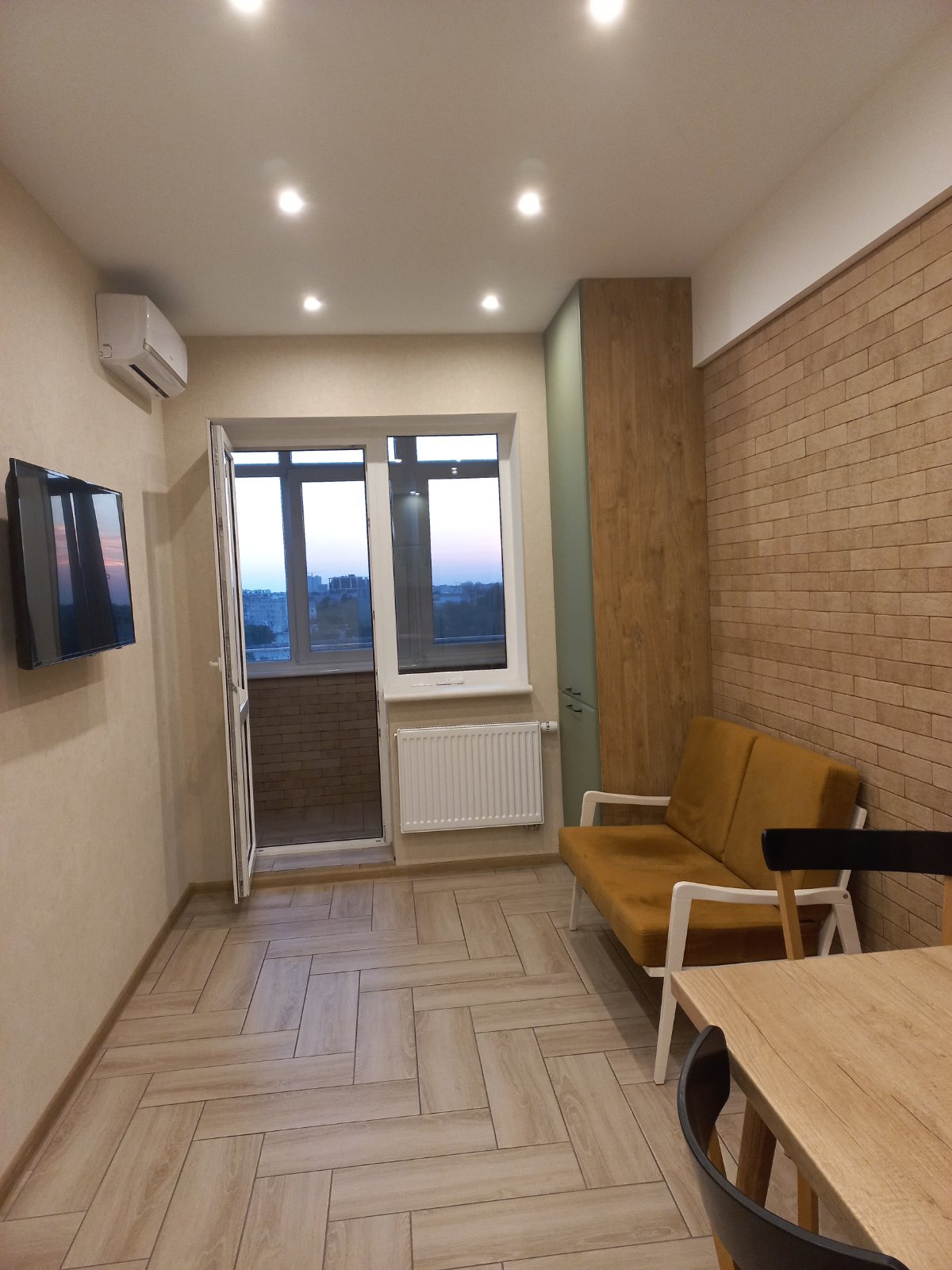 Квартира на Тополевому пров.