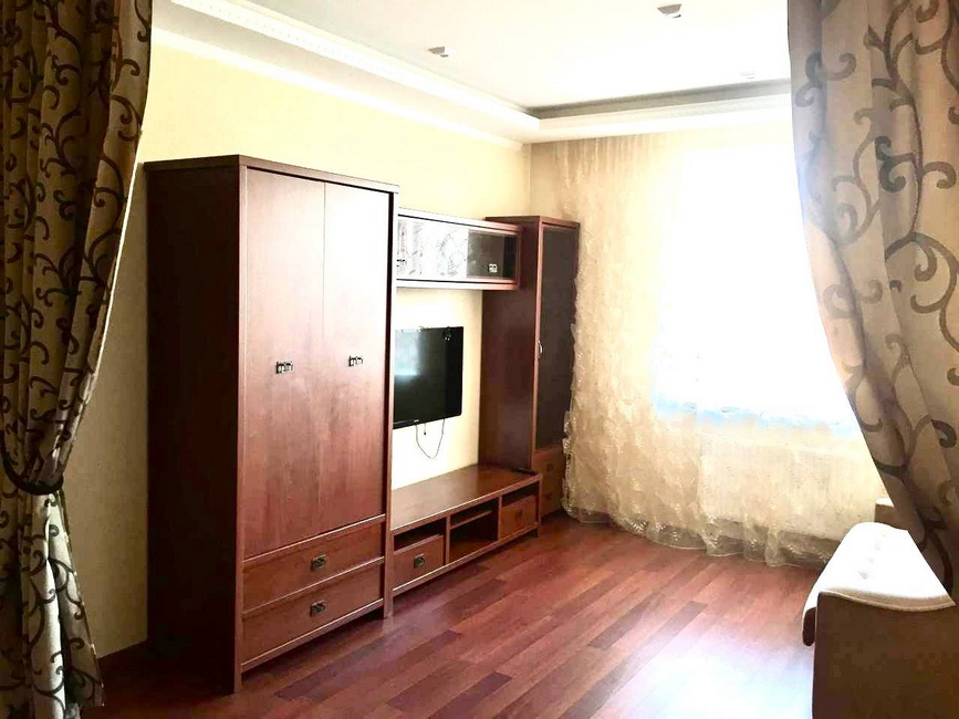 Однокімнатна квартира на Говорова (Добровольців) вул.