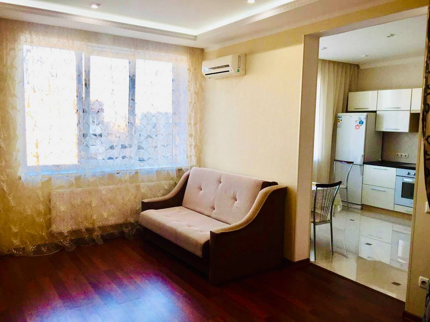 Однокімнатна квартира на Говорова (Добровольців) вул.