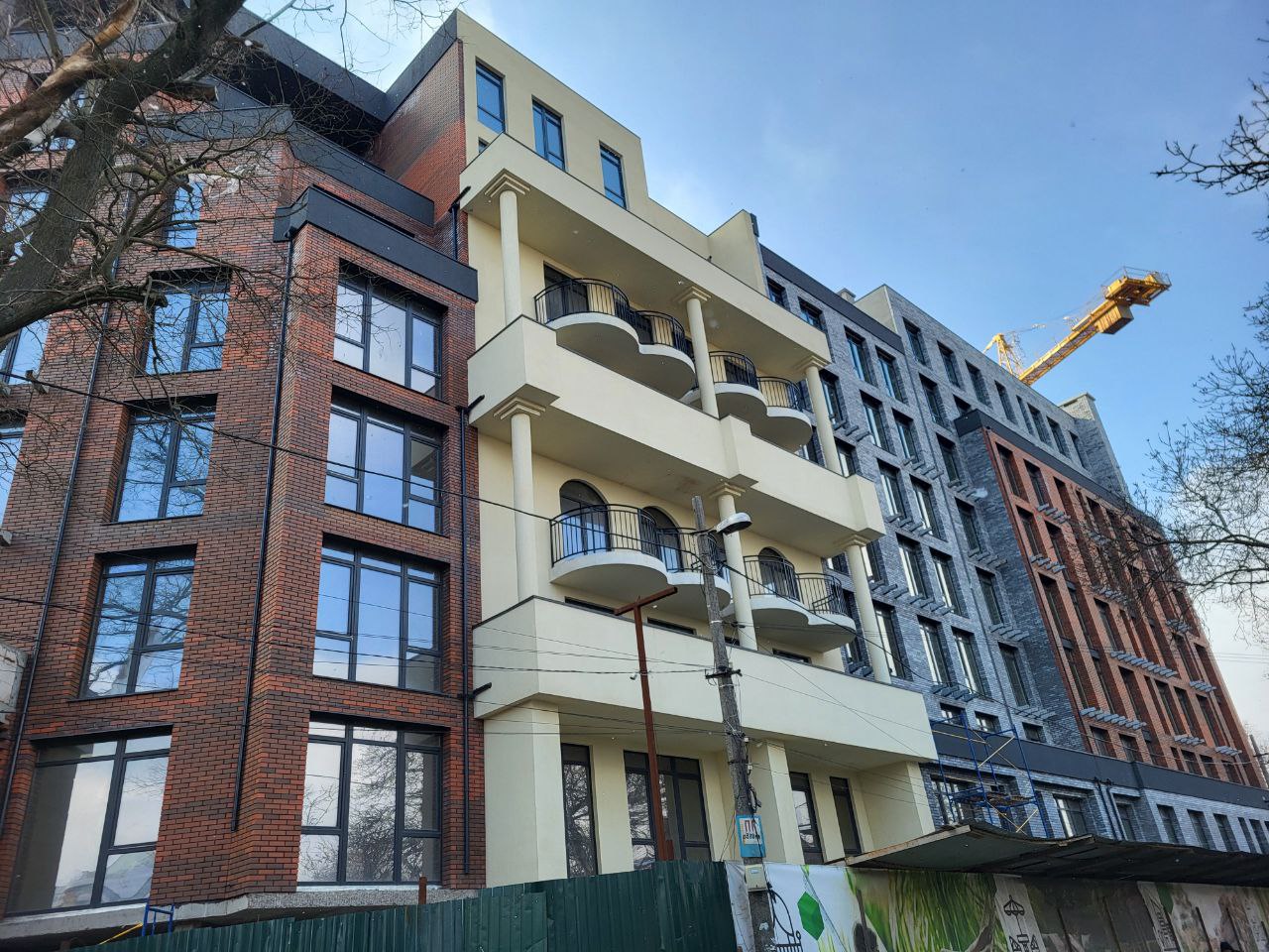 Квартира Літературна вул.