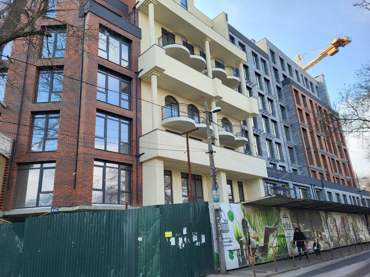 Квартира Літературна вул.