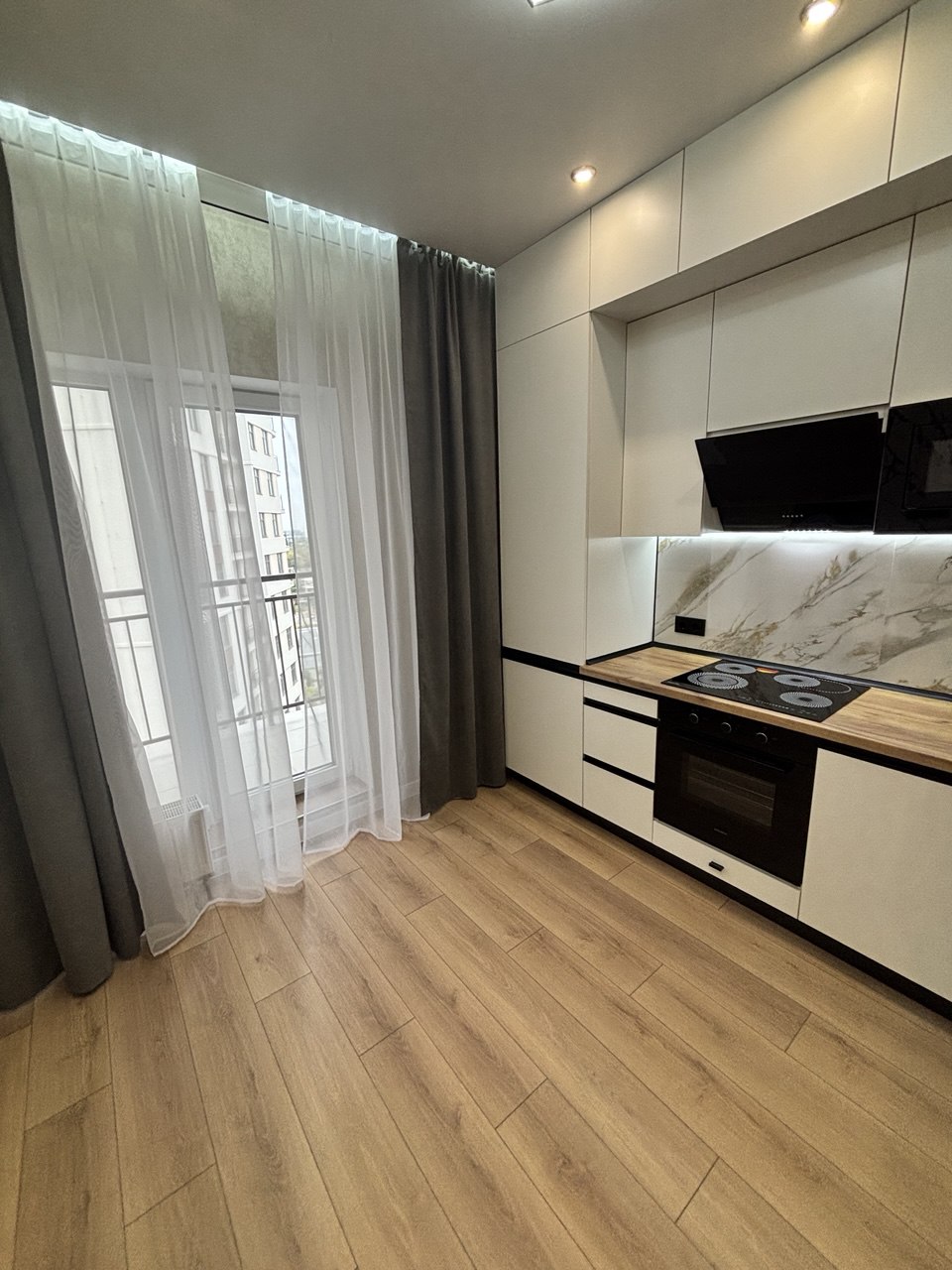 Квартира на Краснова вул.