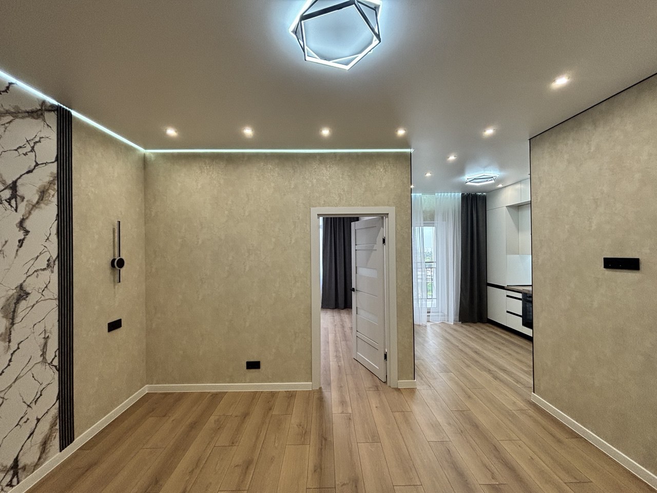 Квартира на Краснова вул.