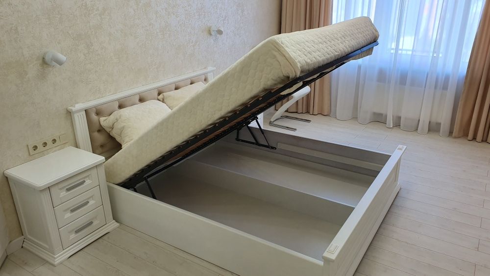 Квартира на вул Басейна