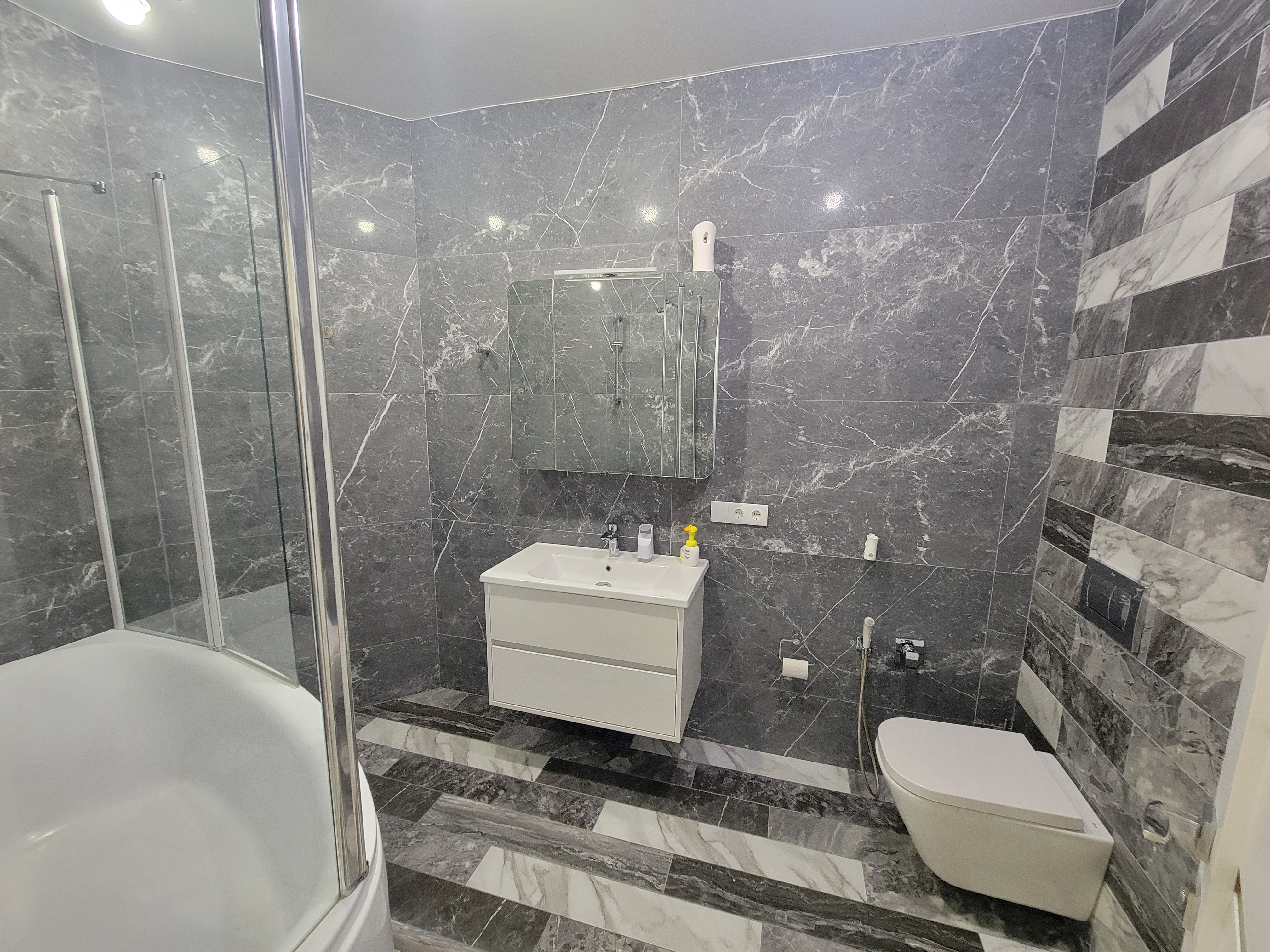 Квартира на Жаботинського вул.