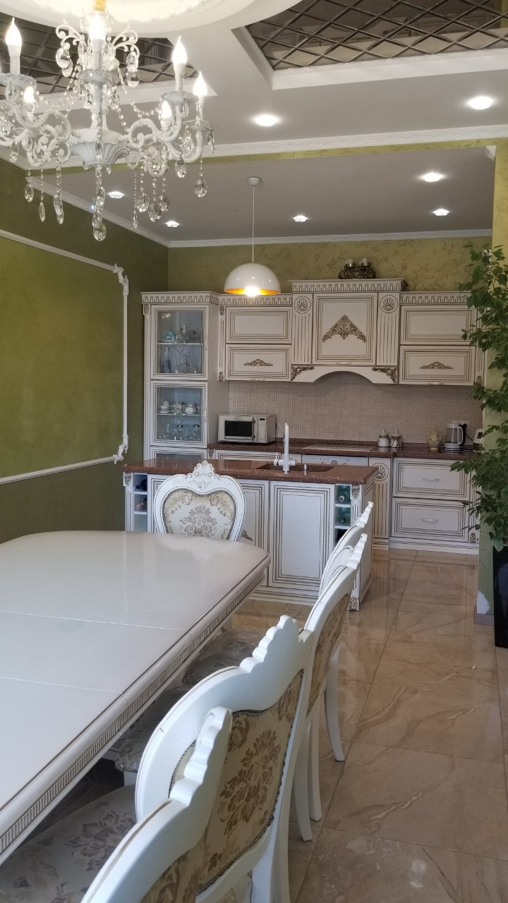 Дом на Заболотного ул.