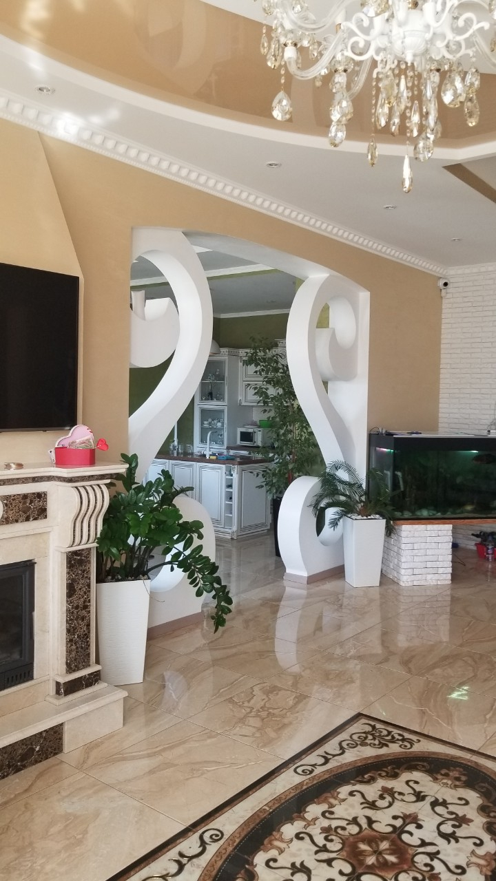 Дом на Заболотного ул.